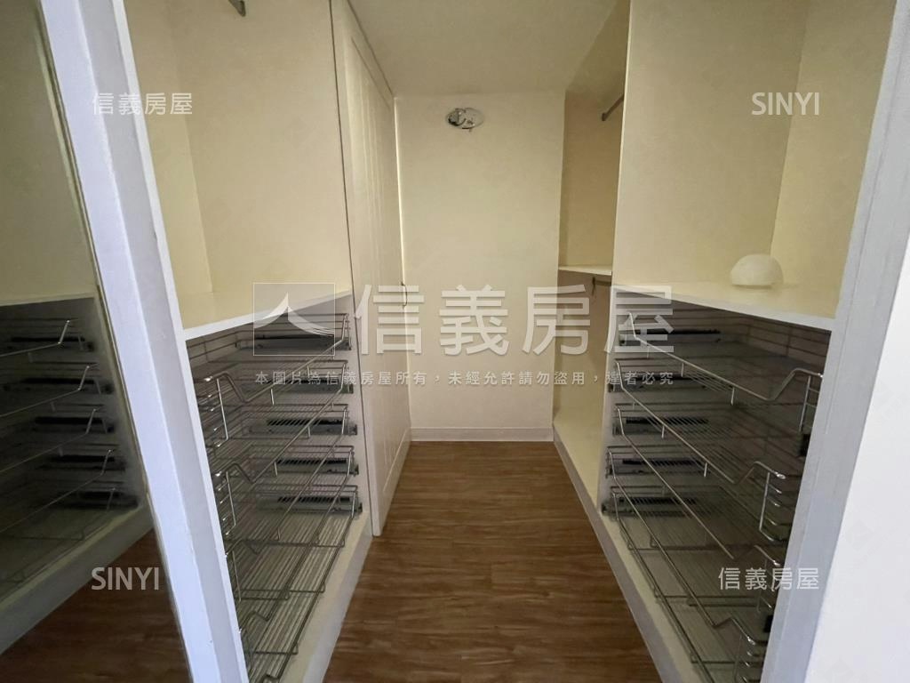 歐洲村路易美裝三房車位房屋室內格局與周邊環境