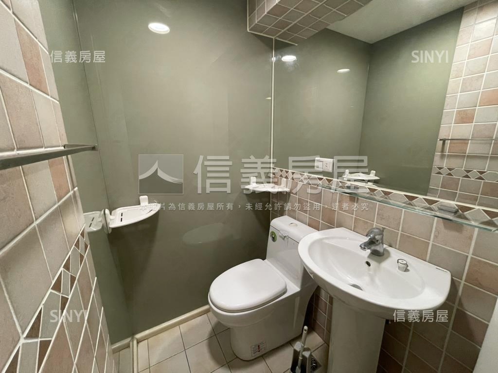 歐洲村路易美裝三房車位房屋室內格局與周邊環境