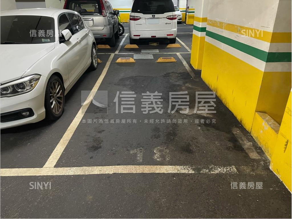 歐洲村路易美裝三房車位房屋室內格局與周邊環境