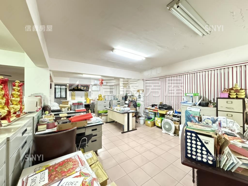 陽明街陽光撒落大面窗房屋室內格局與周邊環境