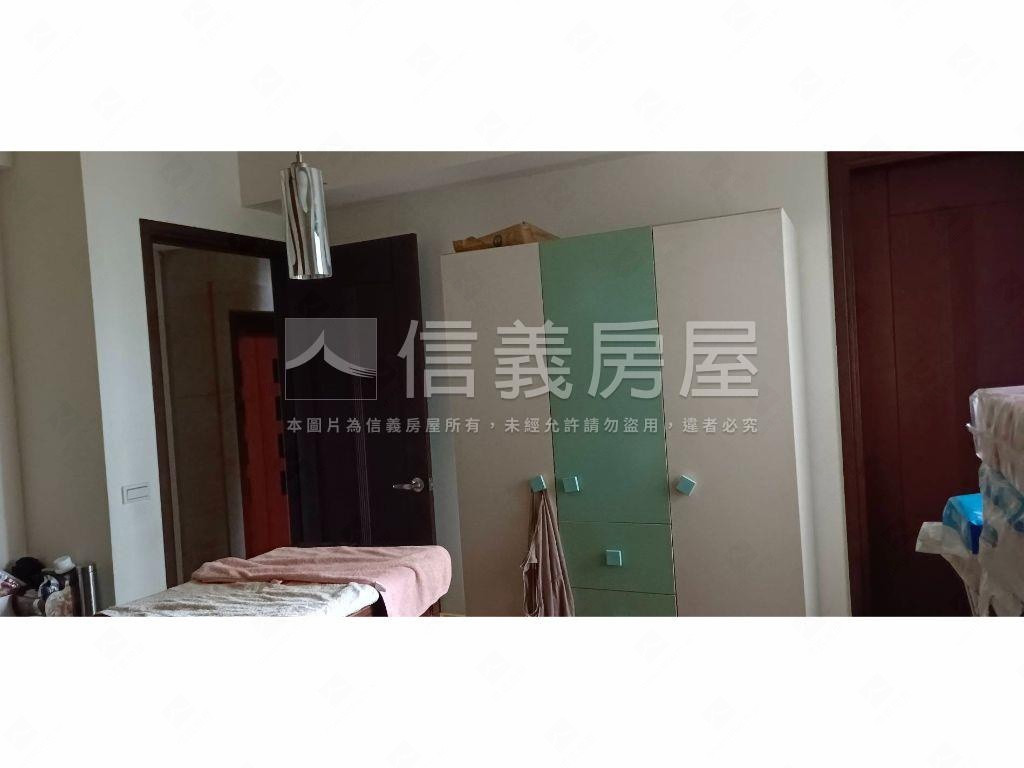 國鈞南屯店面有電梯別墅房屋室內格局與周邊環境