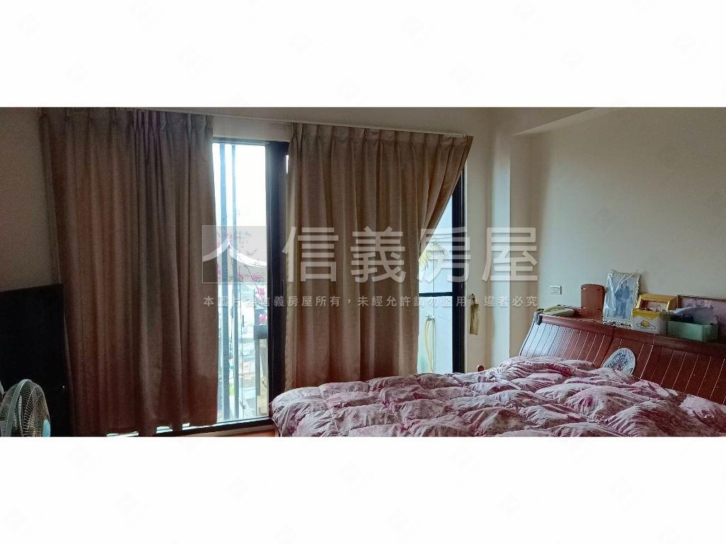 國鈞南屯店面有電梯別墅房屋室內格局與周邊環境