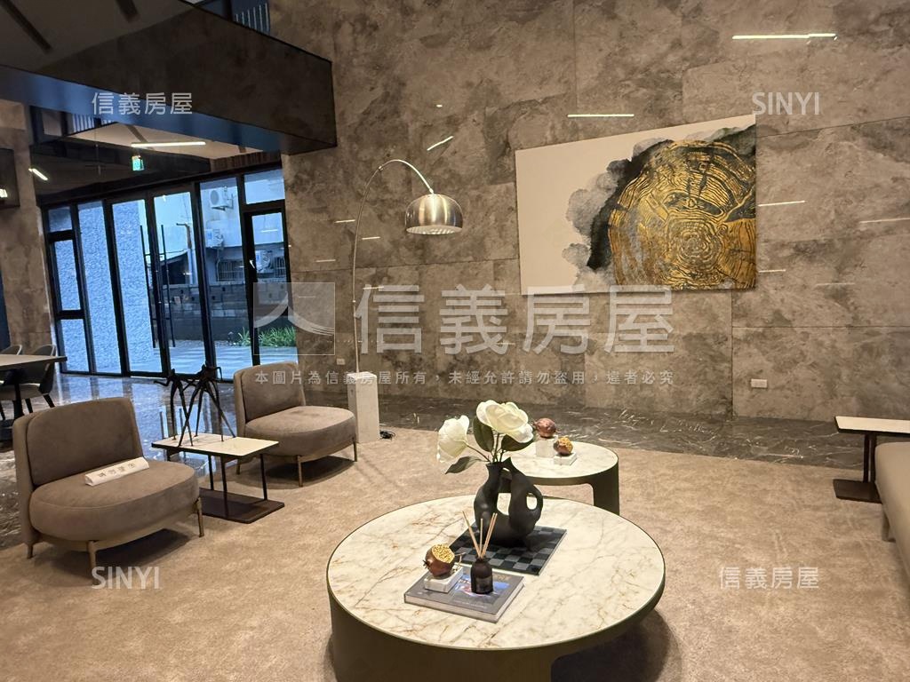 艾美御花園高樓大兩房平車房屋室內格局與周邊環境