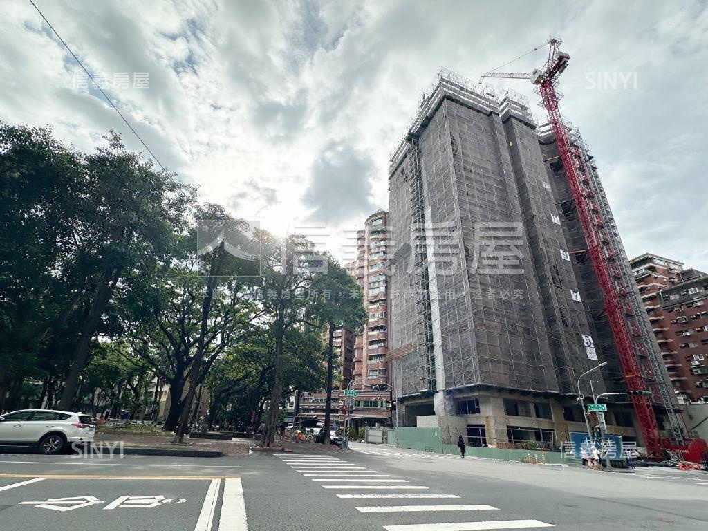 ｛專任｝十六本木三房平車房屋室內格局與周邊環境