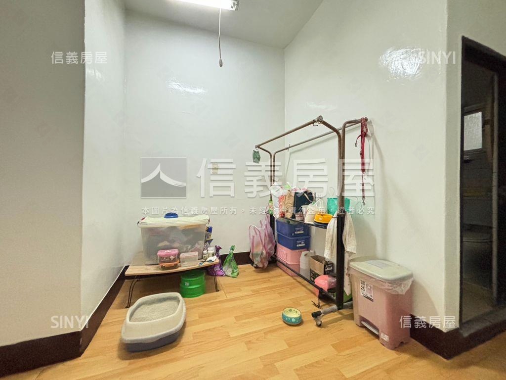 三重公寓３樓房屋室內格局與周邊環境