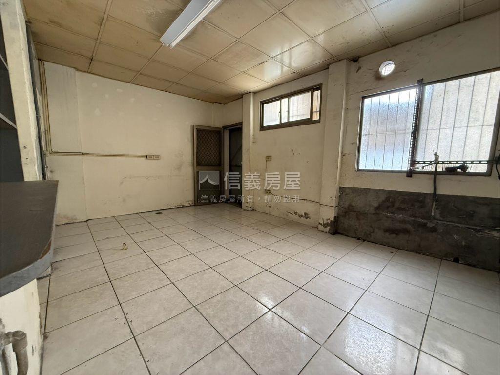 讚讚近中國醫臨路透店房屋室內格局與周邊環境