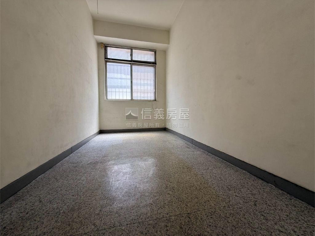 讚讚近中國醫臨路透店房屋室內格局與周邊環境