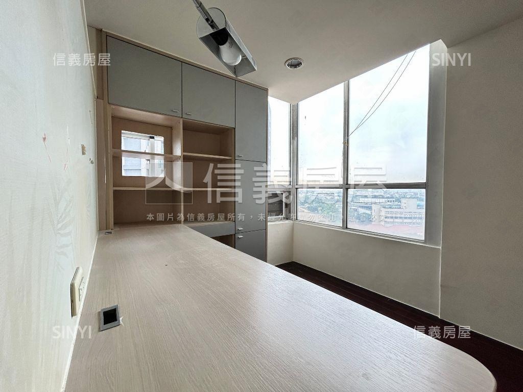 近樹義國小視野讚三房平車房屋室內格局與周邊環境