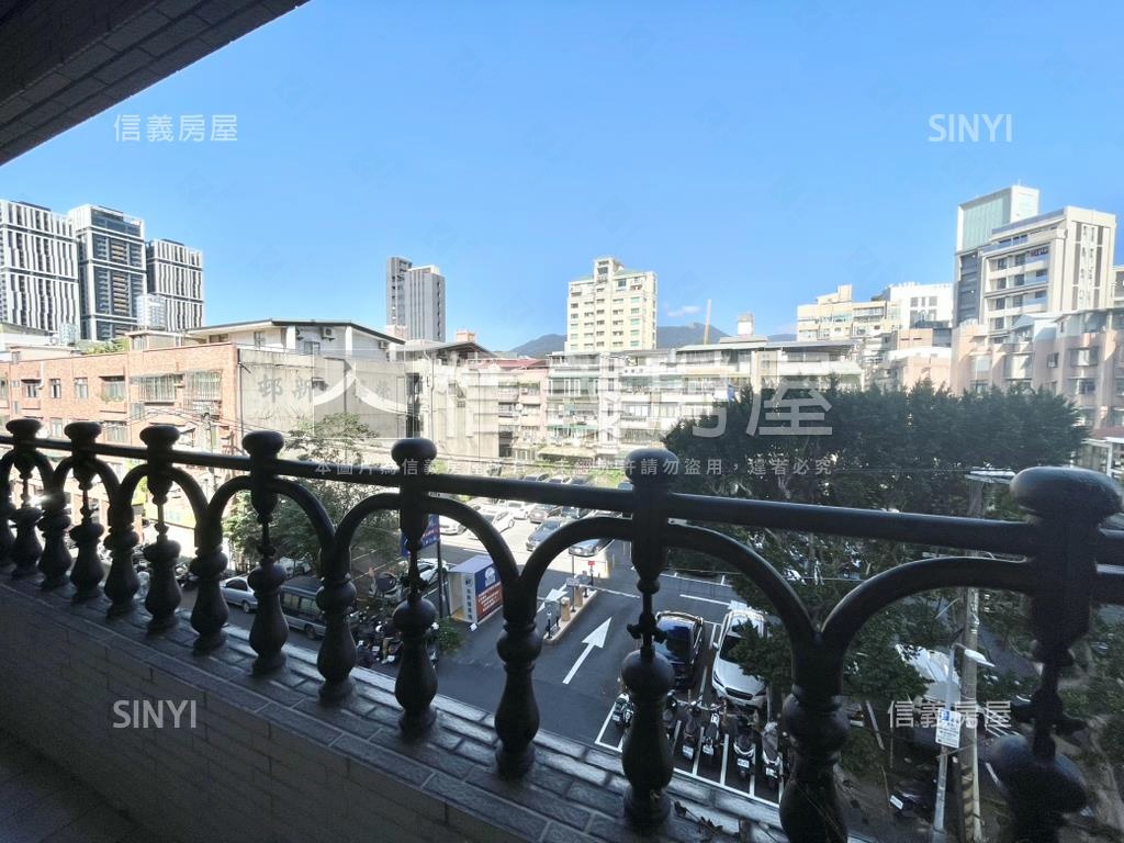 ㊣如意園大空間附坡平車位房屋室內格局與周邊環境