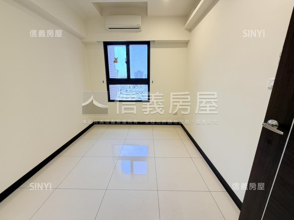 新光誠意出售三房平車房屋室內格局與周邊環境