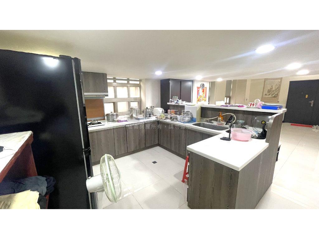 府中挑高一樓稀有釋出房屋室內格局與周邊環境