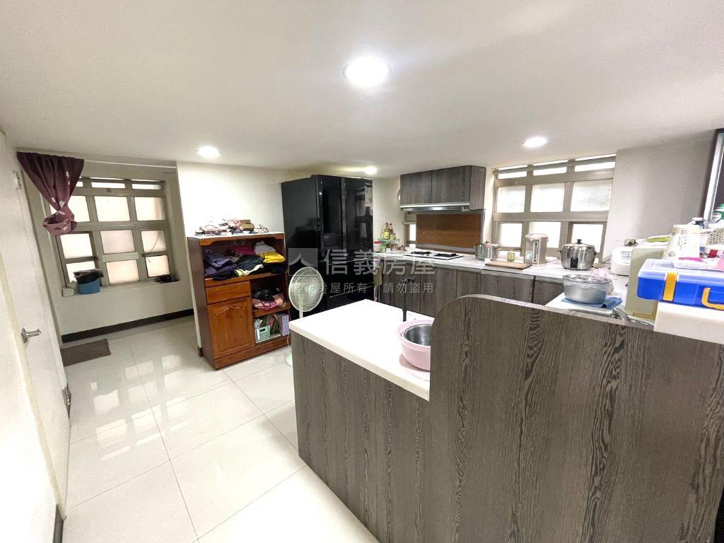 府中挑高一樓稀有釋出房屋室內格局與周邊環境
