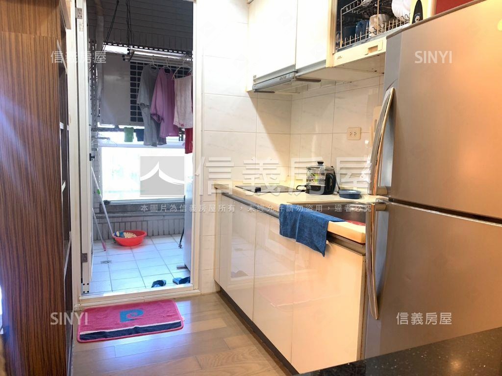 柏林愛樂採光宅房屋室內格局與周邊環境