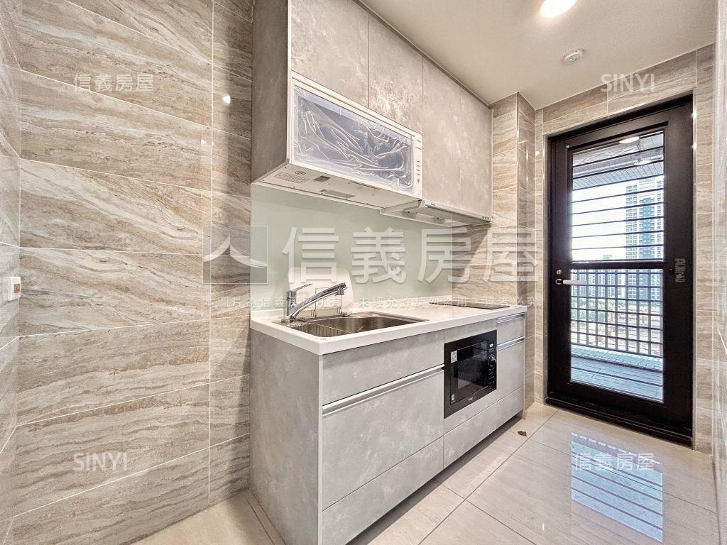 百邑９樓朝南戶房屋室內格局與周邊環境