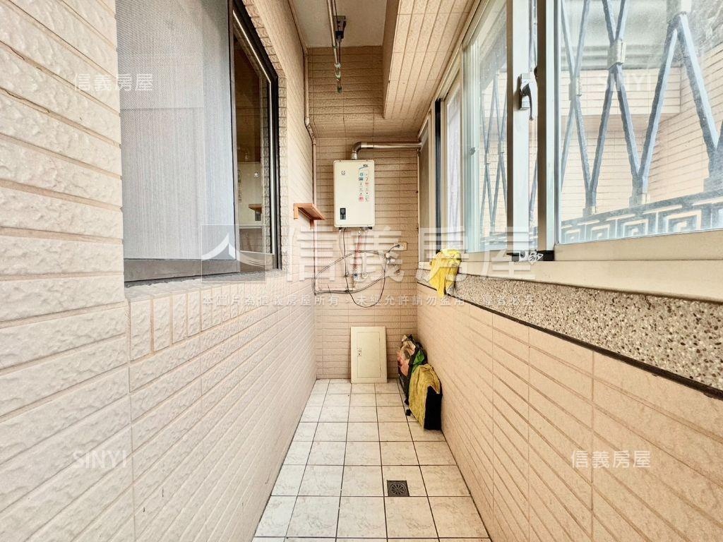 凡賽斯次高樓景觀３房房屋室內格局與周邊環境