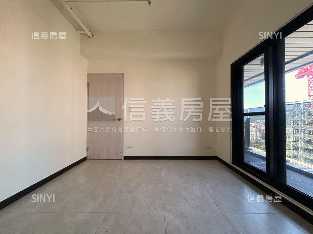 靜賞愛河・高景三房平車房屋室內格局與周邊環境