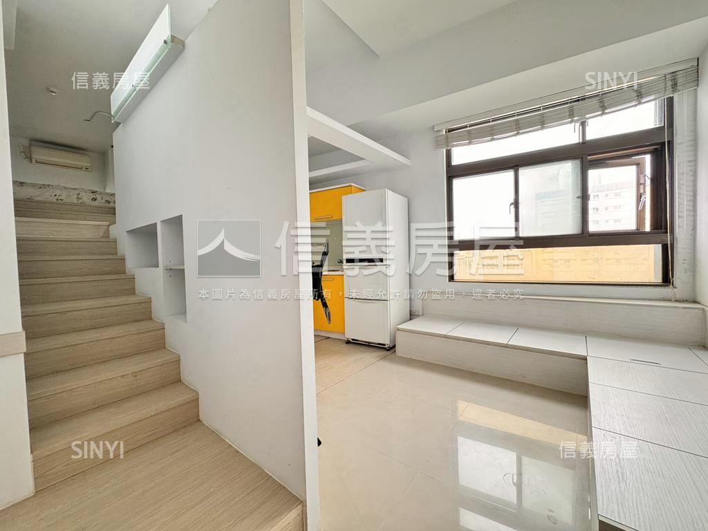 巨蛋時尚挑高雙採光美套房房屋室內格局與周邊環境