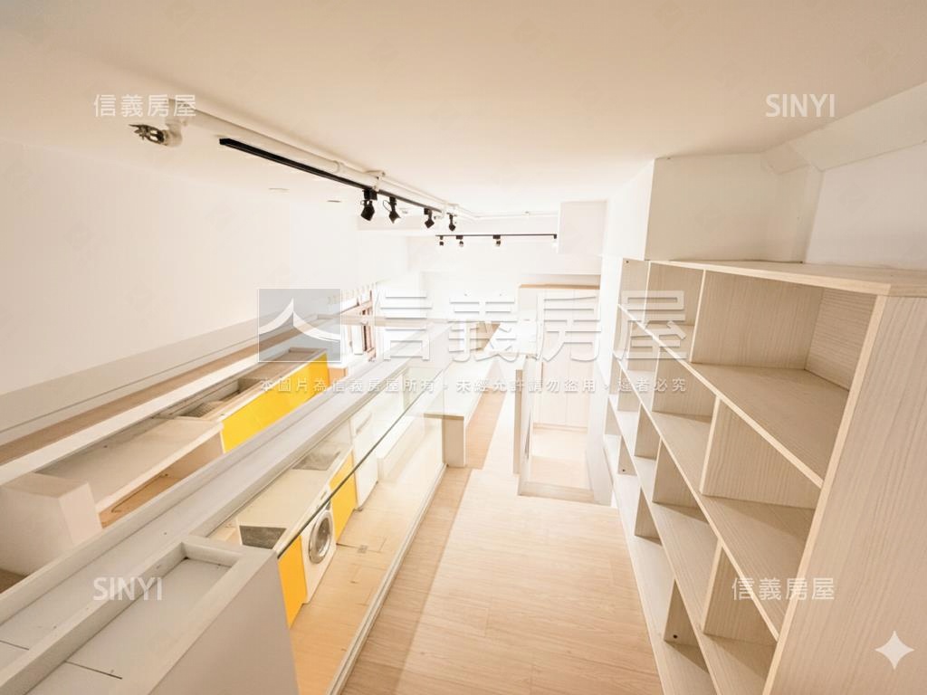 巨蛋時尚挑高雙採光美套房房屋室內格局與周邊環境