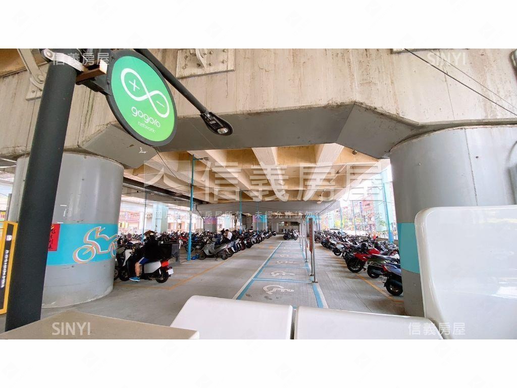 巨蛋時尚挑高雙採光美套房房屋室內格局與周邊環境