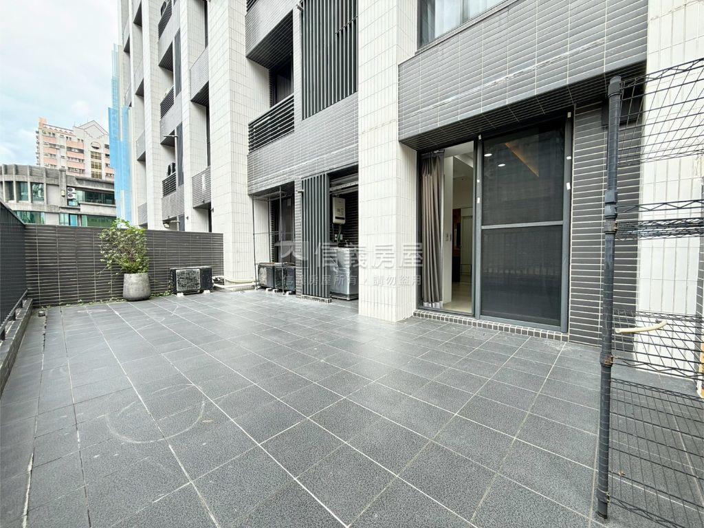 享京城稀有戶型美邸平車房屋室內格局與周邊環境