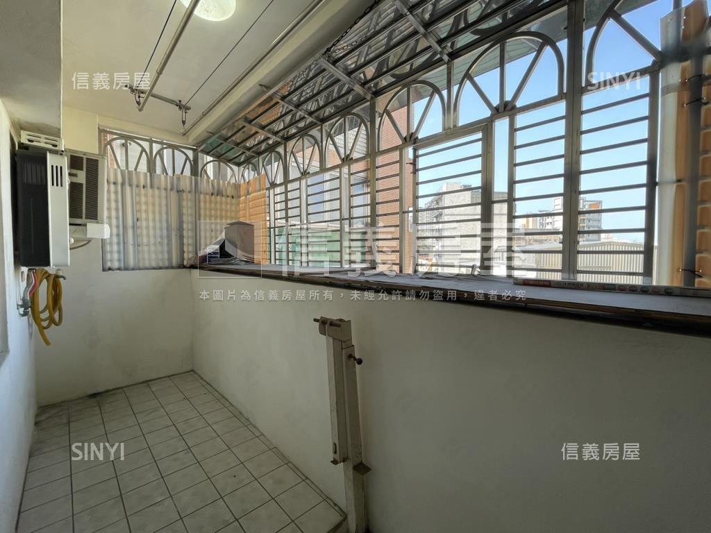 中山路大四房平面車位房屋室內格局與周邊環境