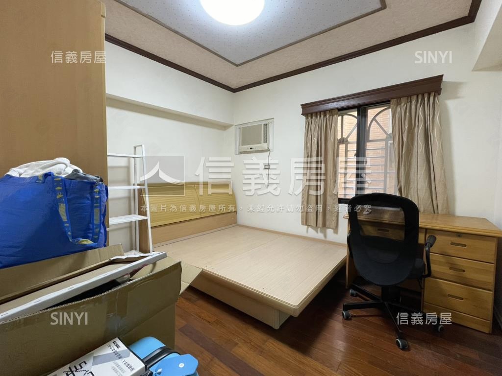 中山路大四房平面車位房屋室內格局與周邊環境