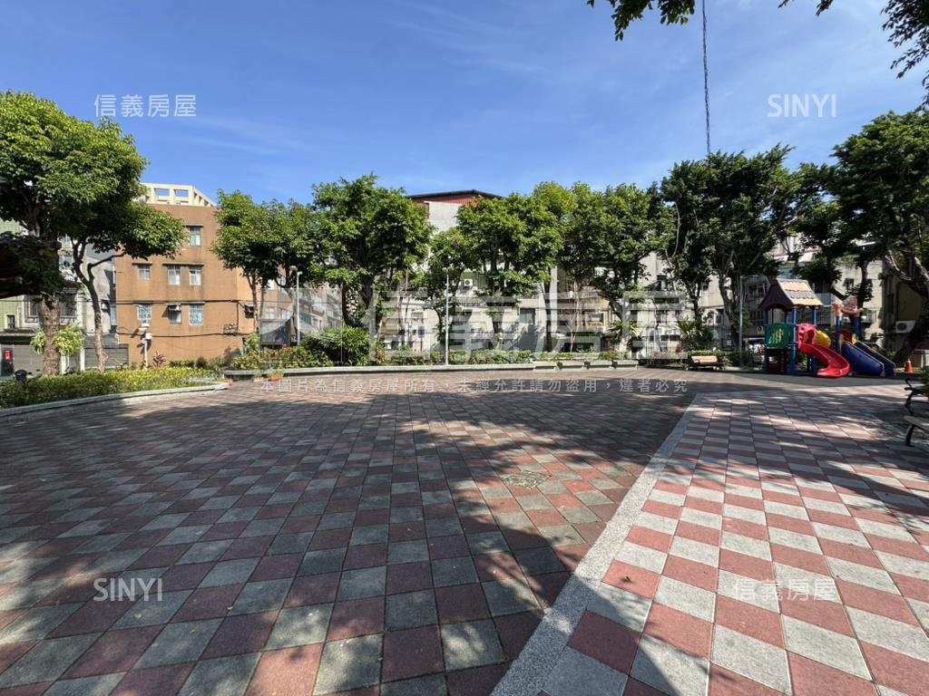 民族西路住四透天珠寶盒房屋室內格局與周邊環境