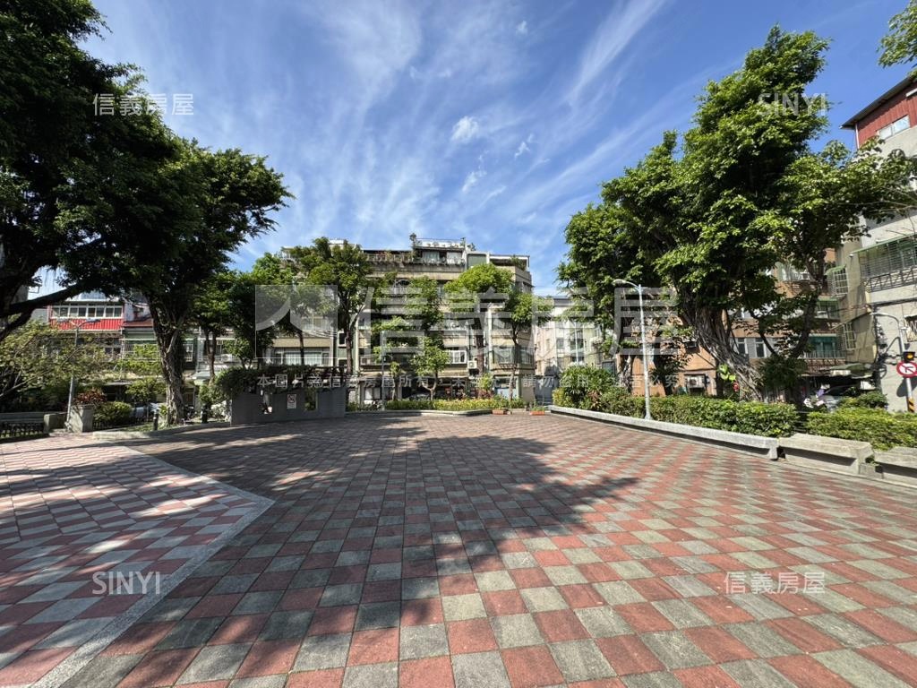 民族西路住四透天珠寶盒房屋室內格局與周邊環境