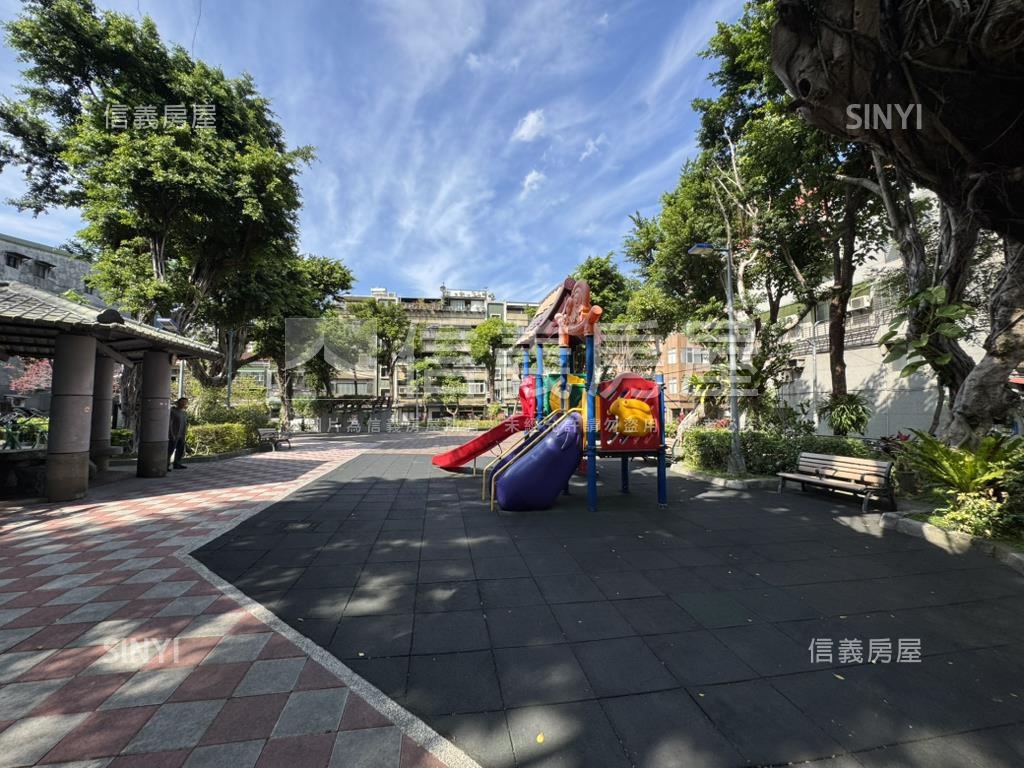 民族西路住四透天珠寶盒房屋室內格局與周邊環境