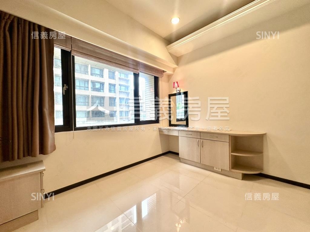 首席第一道美三房露臺房屋室內格局與周邊環境