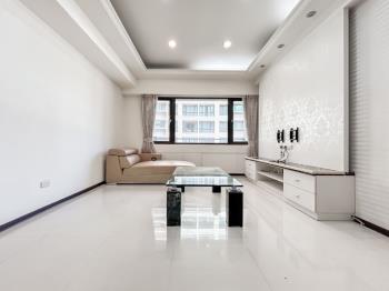 首席第一道美三房露臺