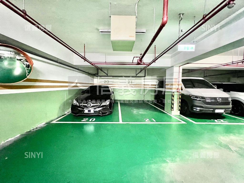 敦化學區電梯高樓平面車位房屋室內格局與周邊環境