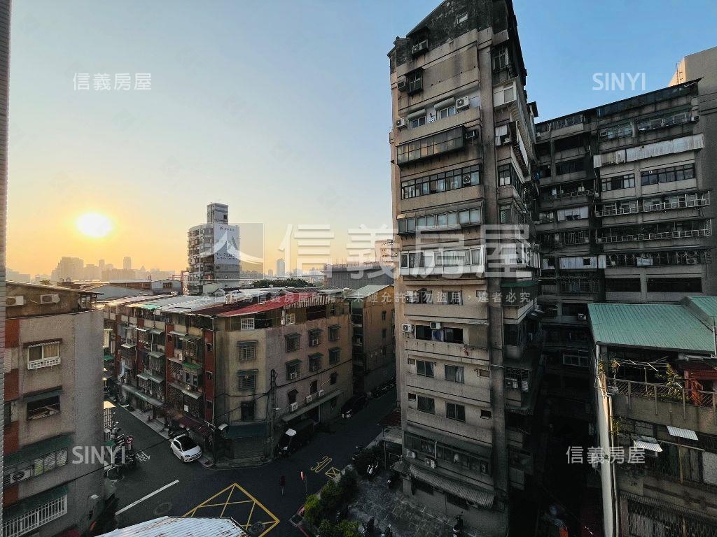 萬大境邊間明亮全新兩房房屋室內格局與周邊環境