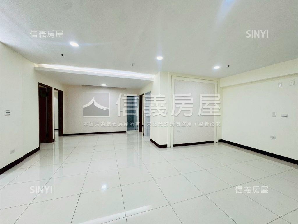高樓海景明亮三房車位房屋室內格局與周邊環境