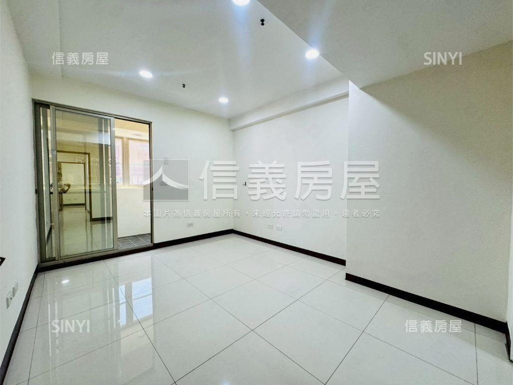 高樓海景明亮三房車位房屋室內格局與周邊環境