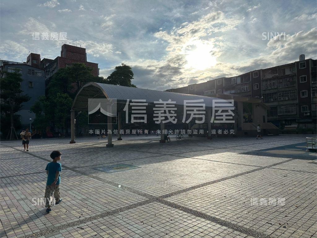 仁義街一樓大空間房屋室內格局與周邊環境