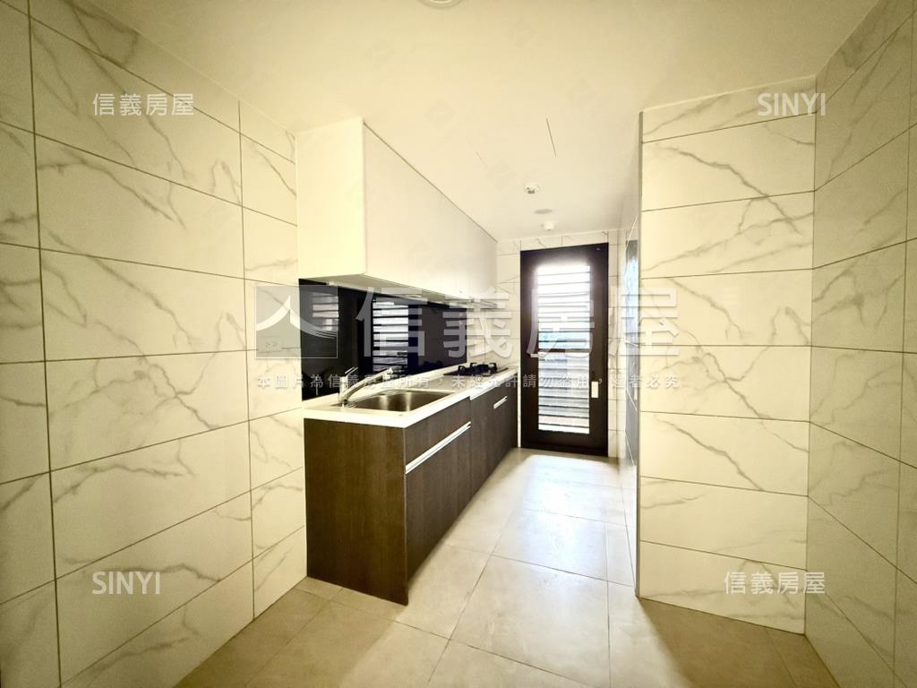 合新詠遇．面西南四房雙車房屋室內格局與周邊環境