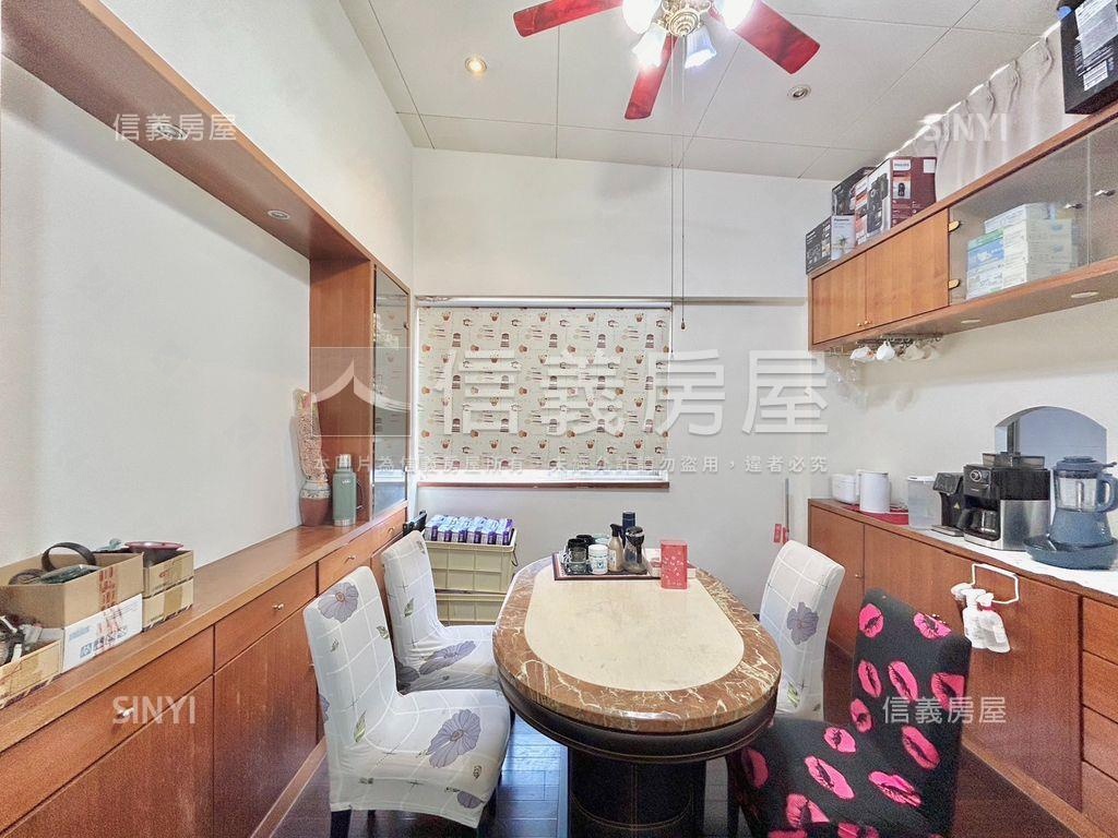 雪梨新世紀四房附車位房屋室內格局與周邊環境