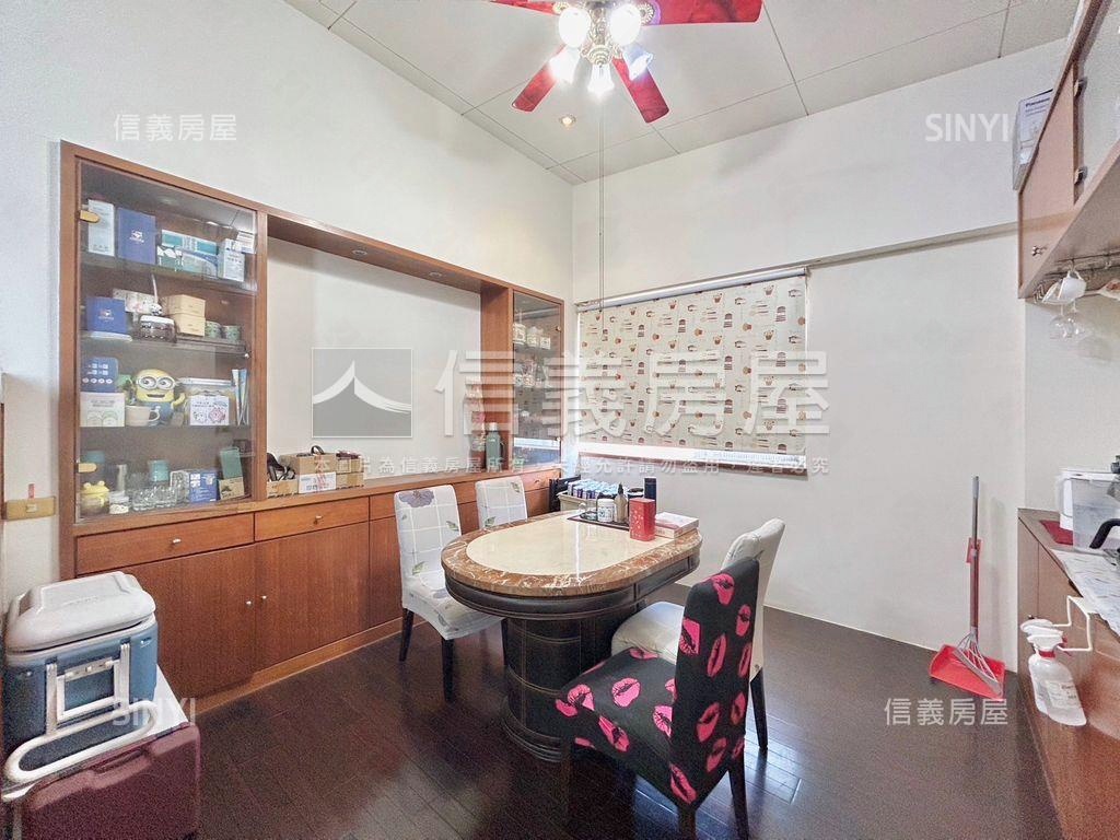 雪梨新世紀四房附車位房屋室內格局與周邊環境