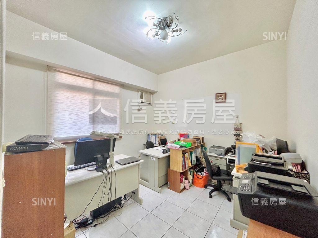 雪梨新世紀四房附車位房屋室內格局與周邊環境