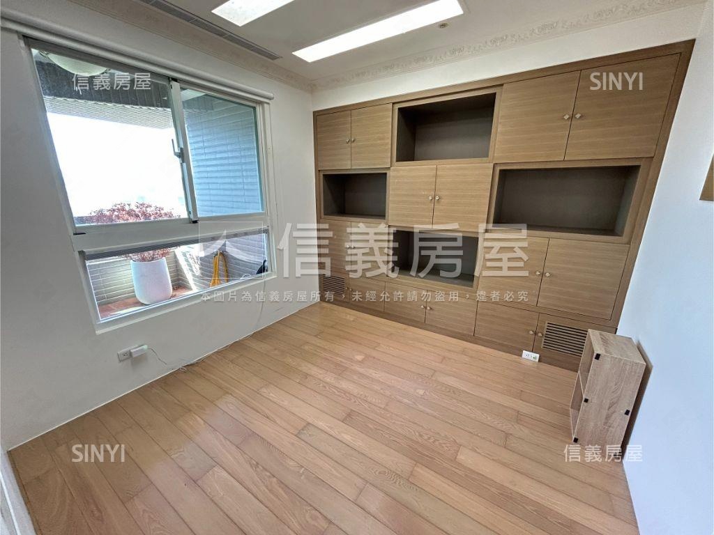 專任湯泉首席河岸美景房屋室內格局與周邊環境