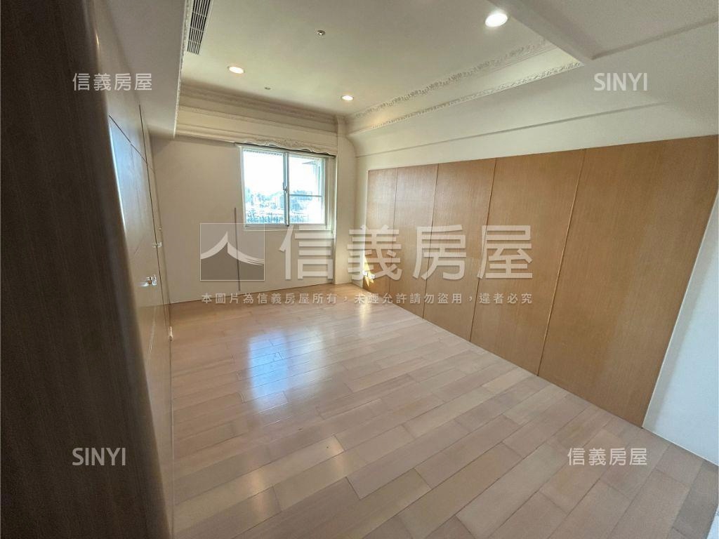 專任湯泉首席河岸美景房屋室內格局與周邊環境