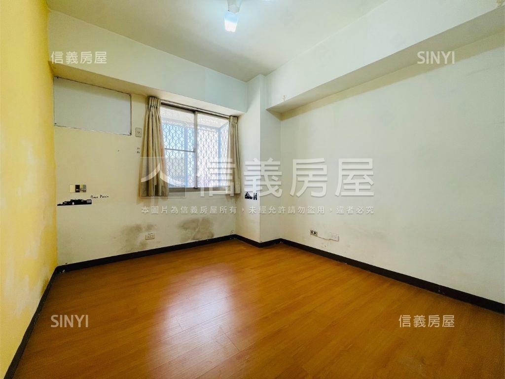 瑞隆五甲景觀大四房車位房屋室內格局與周邊環境