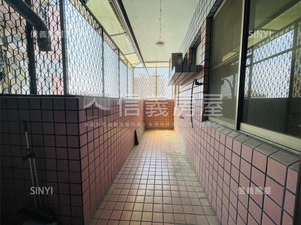 瑞隆五甲景觀大四房車位房屋室內格局與周邊環境