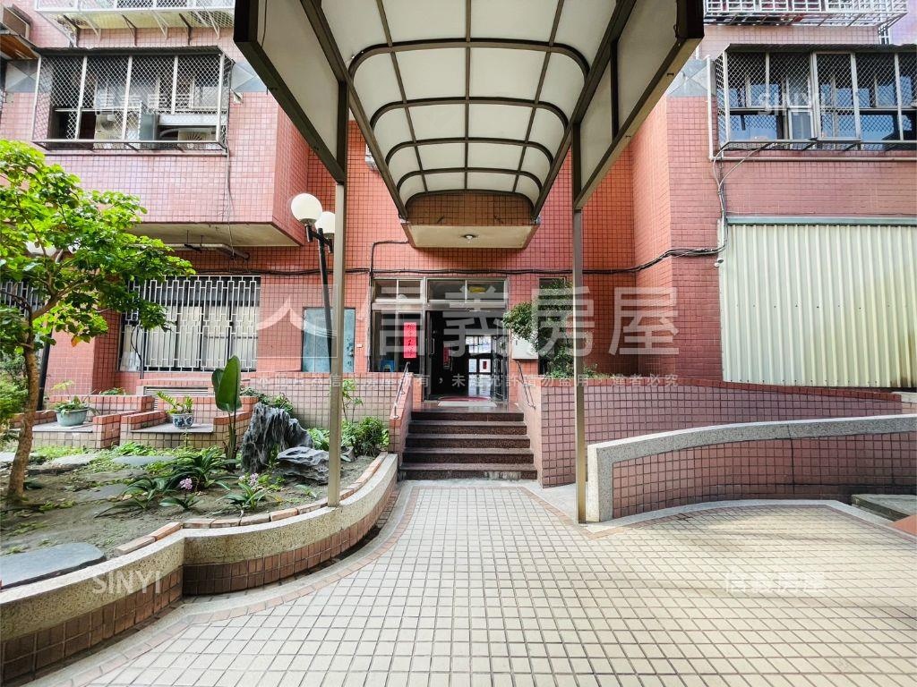 瑞隆五甲景觀大四房車位房屋室內格局與周邊環境