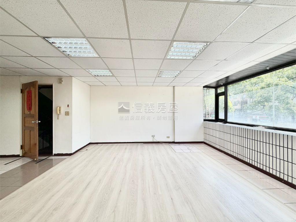 國泰建設三面採光方正２樓房屋室內格局與周邊環境
