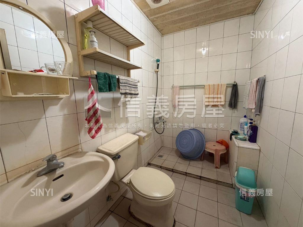 橋新台積低總雙車透天房屋室內格局與周邊環境