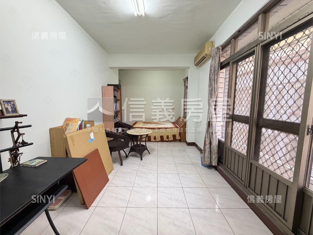 橋新台積低總雙車透天房屋室內格局與周邊環境