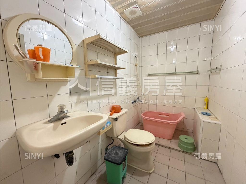 橋新台積低總雙車透天房屋室內格局與周邊環境