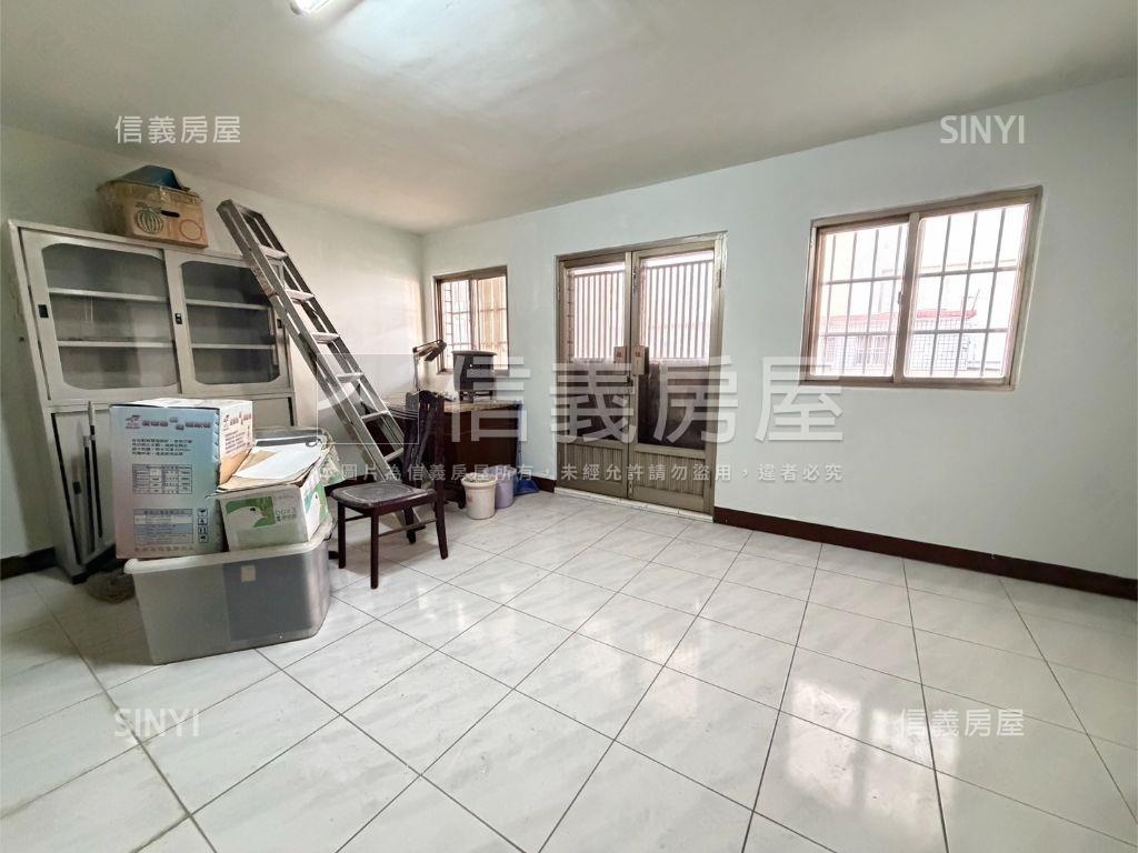 橋新台積低總雙車透天房屋室內格局與周邊環境